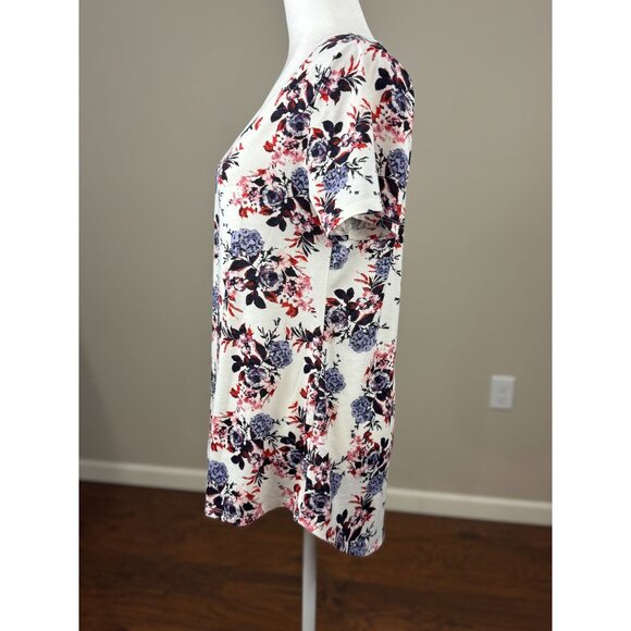 NEW LuLaRoe Womens Knit Tunic Top S Short Sleeve White Pink Floral Scoop Neck - Picture 3 of 8